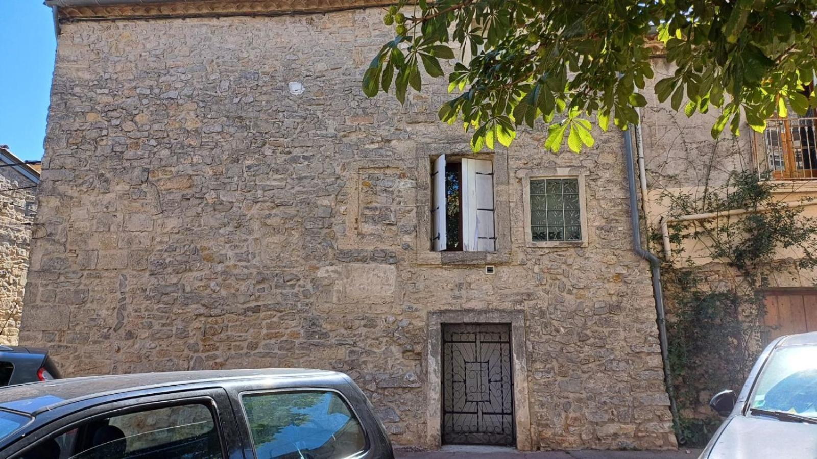 Appartement Chaleureux Dans Une Maison En Pierre Mireval Exterior foto